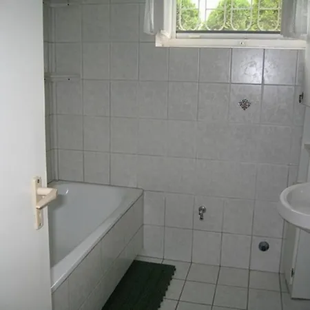 Holiday In Balatonboglar 18273 度假居 *